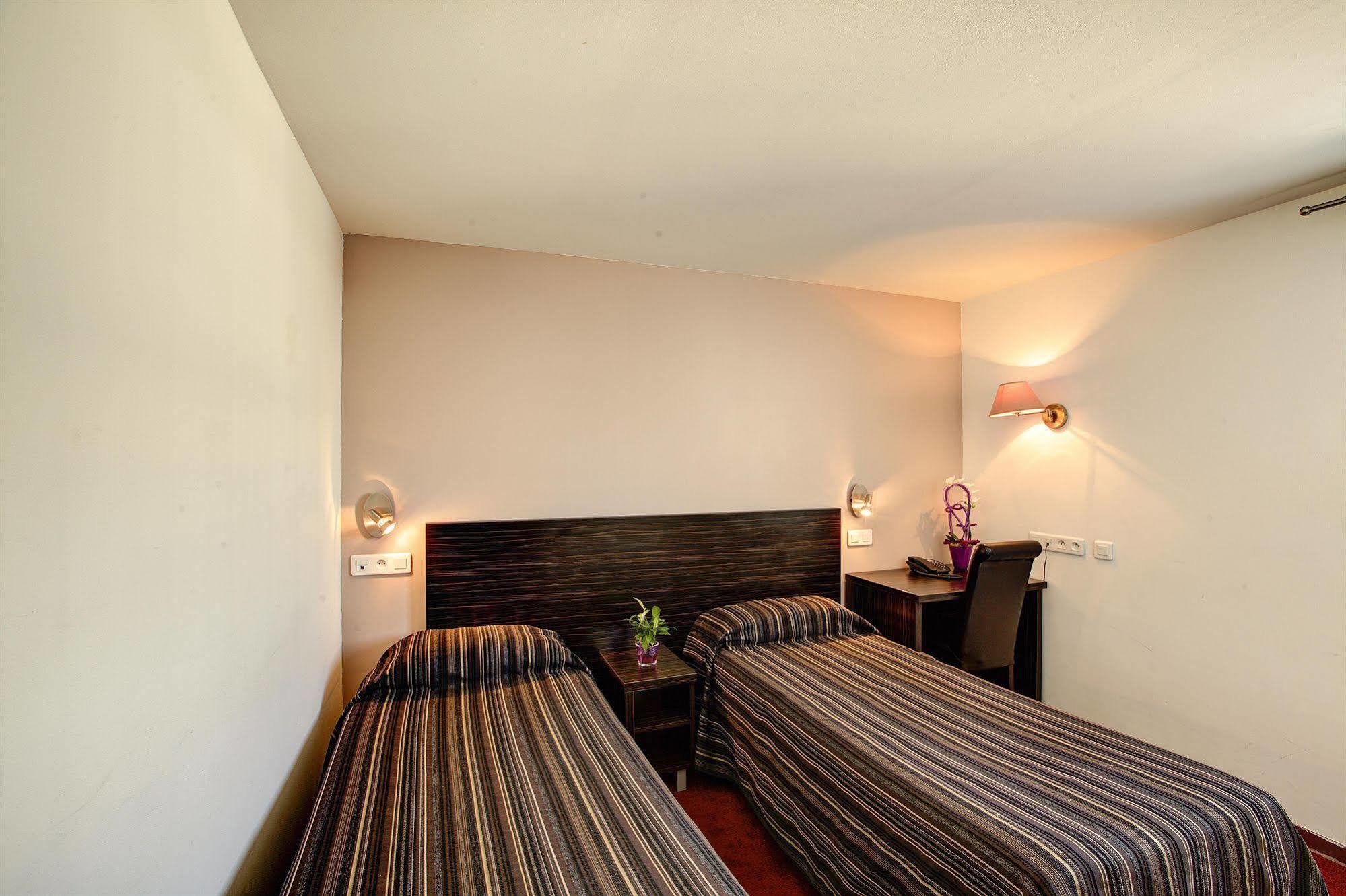 Grand Hotel Senia Orly Ngoại thất bức ảnh