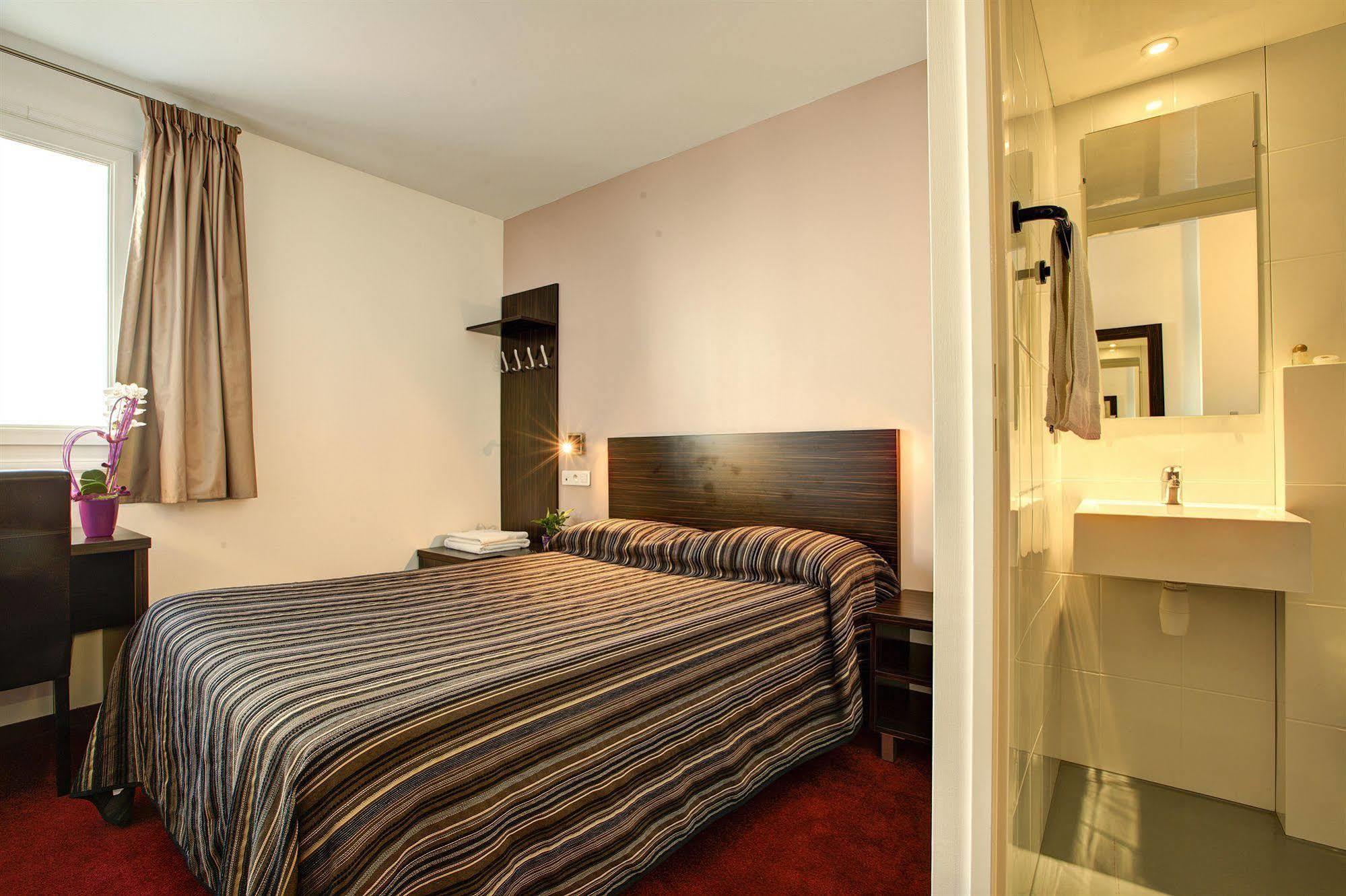 Grand Hotel Senia Orly Ngoại thất bức ảnh